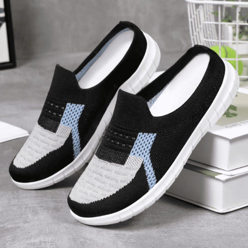 Knitted shoes black blue img2 34015a14 072f 4e1a 90e1 c3ada7a642f7