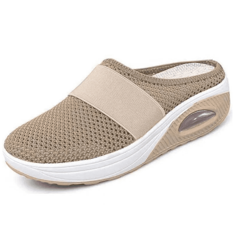 Wedge slipper beige 1356345e 0696 46f4 8d75 1a851b1f8a8f