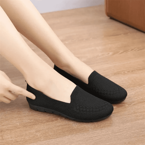 slip0n shoes black img2 ffce8f4d 830f 44e8 92e7 bb3f5d0e9694